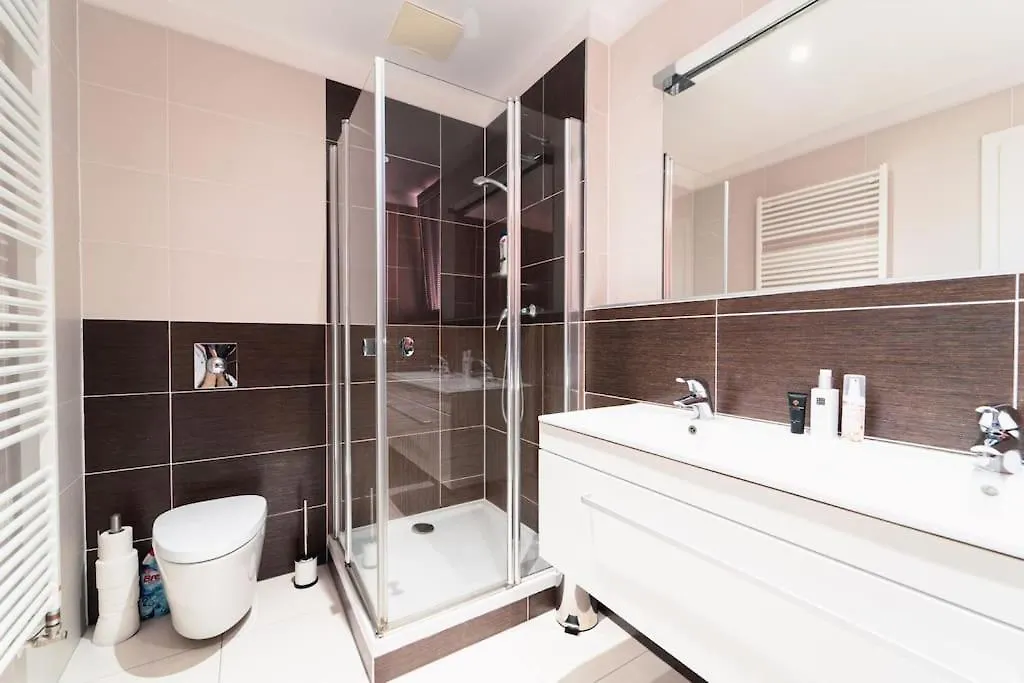 Prague Marina River View Apartment Close To City Centre Free Parking 0*,  Czech Republic