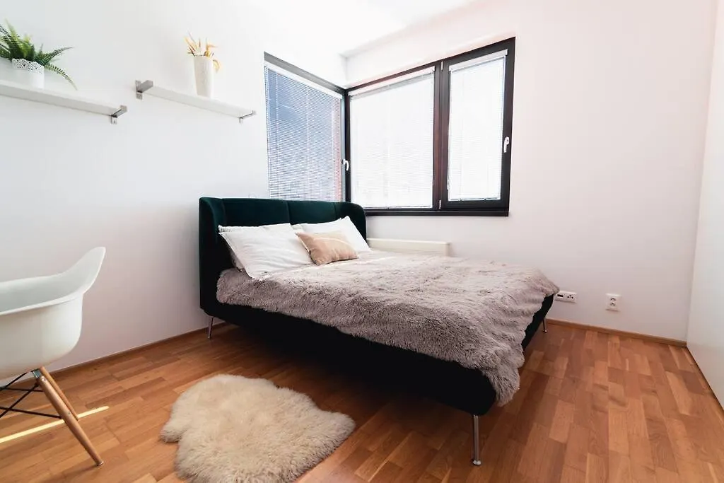 Prague Marina River View Apartment Close To City Centre Free Parking